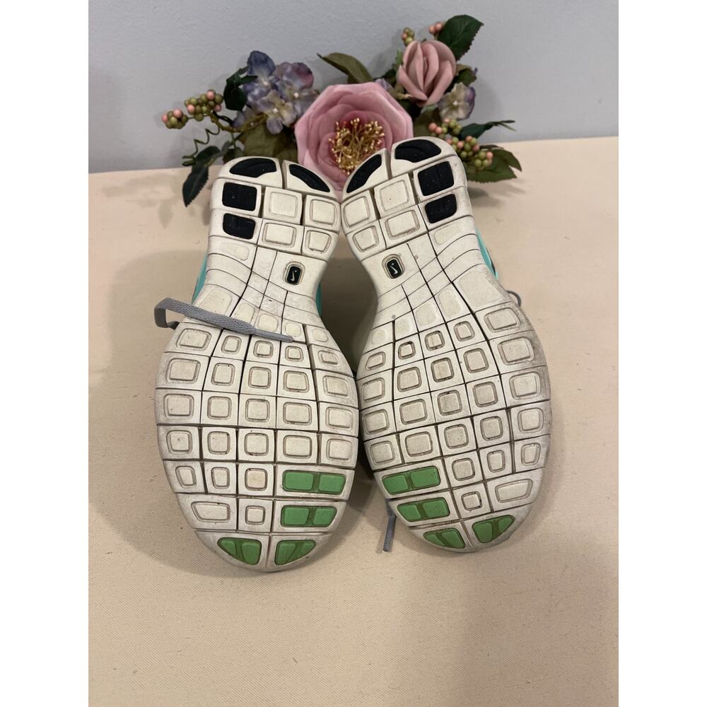Nike Free 5.0+ Trainers Womens Size 7.5 Gray Green Performance Athleisure Sporty - Picture 7 of 9